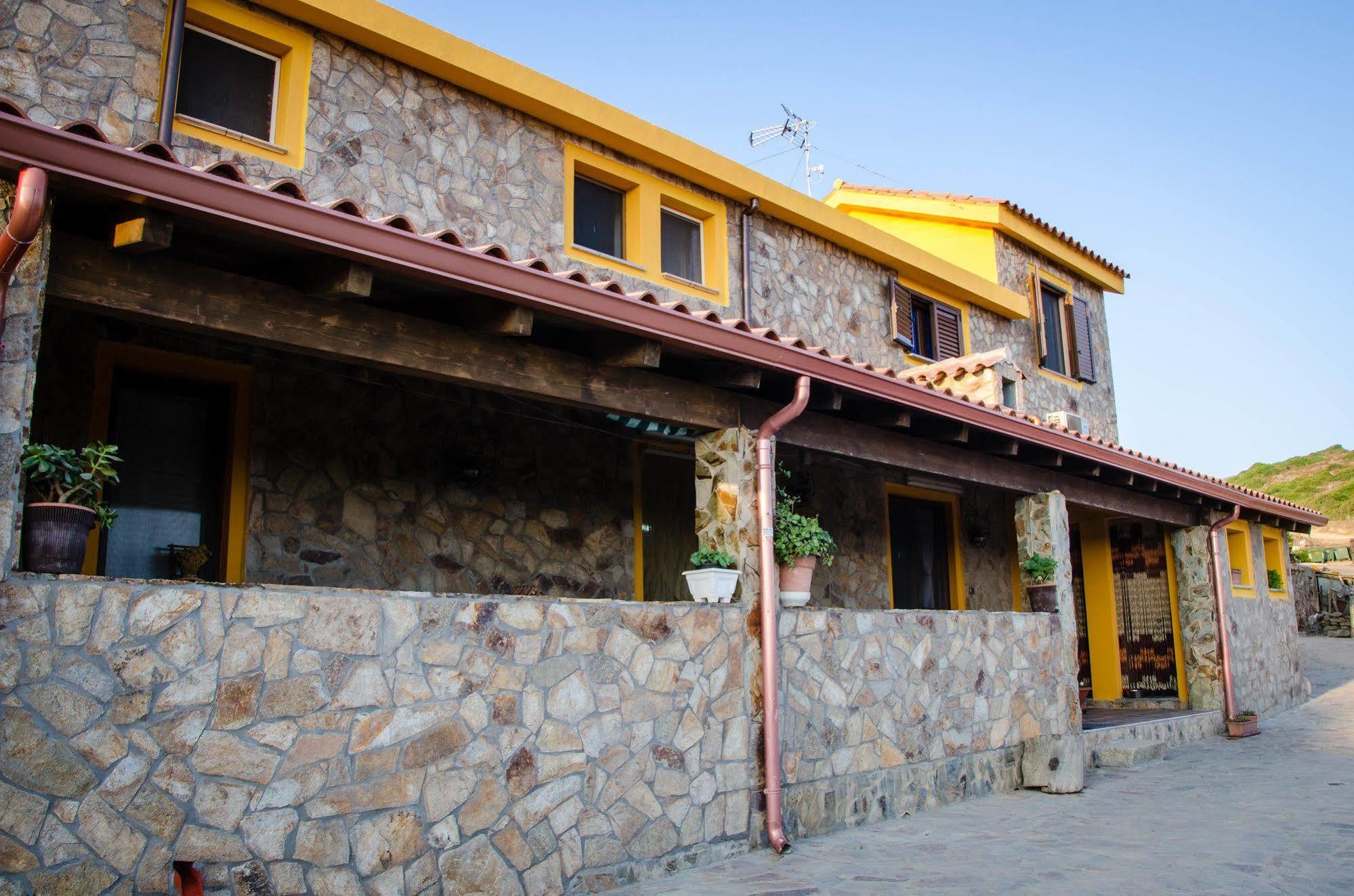 L'Aquila Vila Arbus Exterior foto