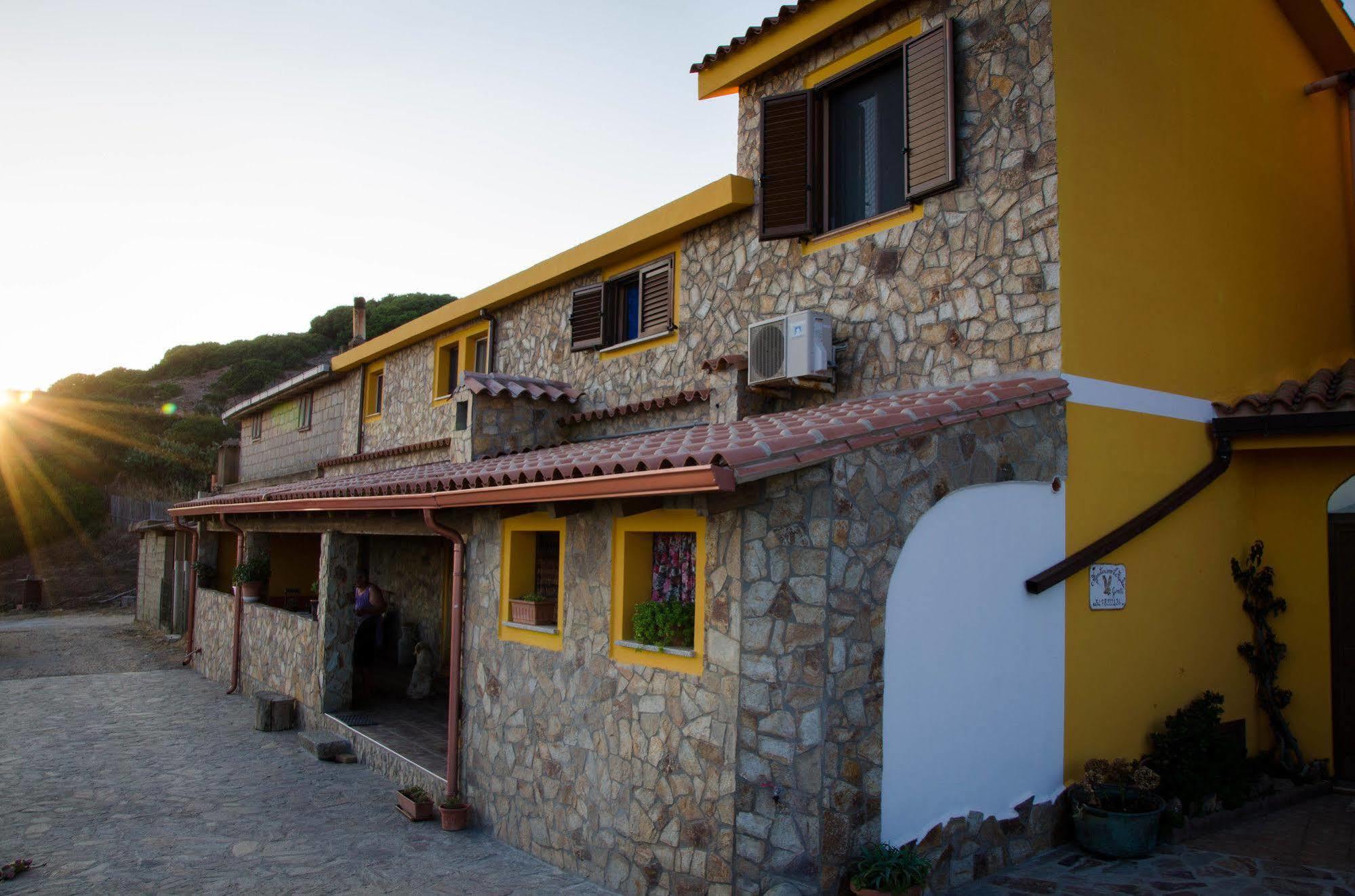 L'Aquila Vila Arbus Exterior foto